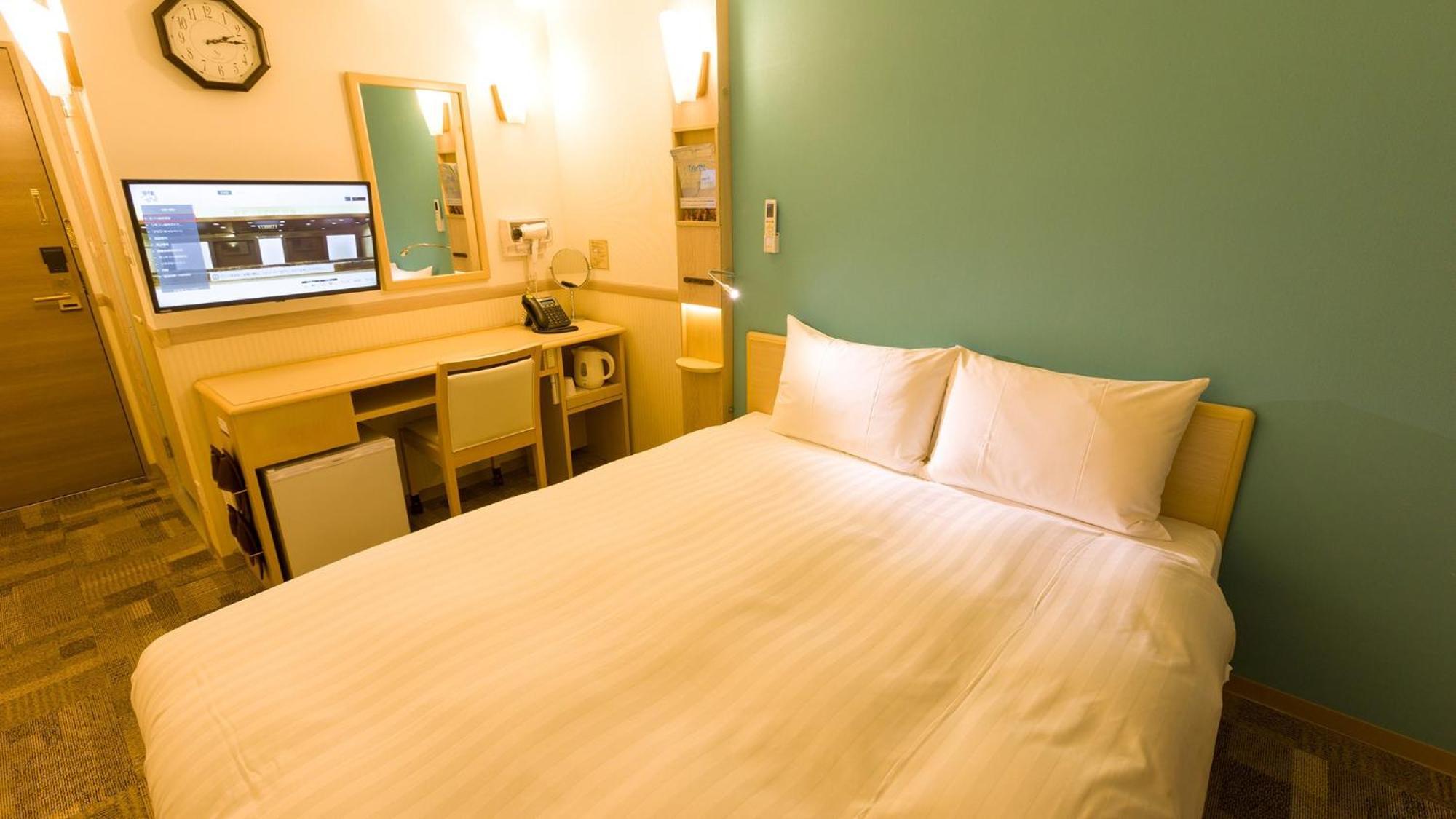 Toyoko Inn Odawara Eki Higashi Guchi Rum bild