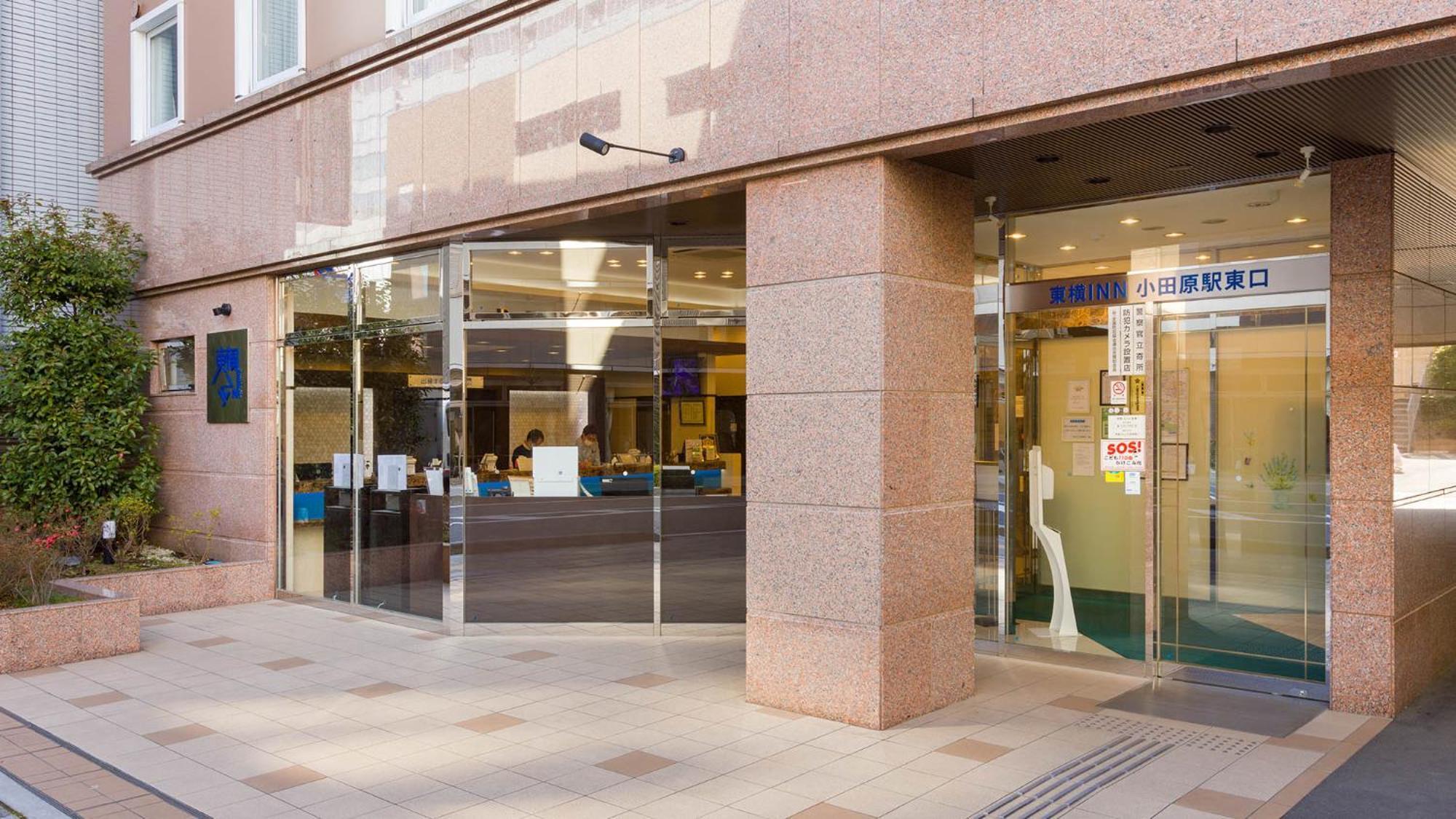Toyoko Inn Odawara Eki Higashi Guchi Exteriör bild